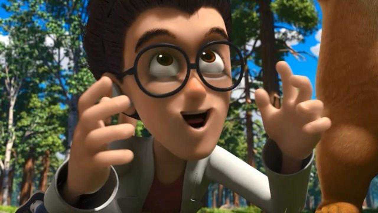 熊出没:光头强按摩上演泰式踩背,天才威整个身体彻底放松了!