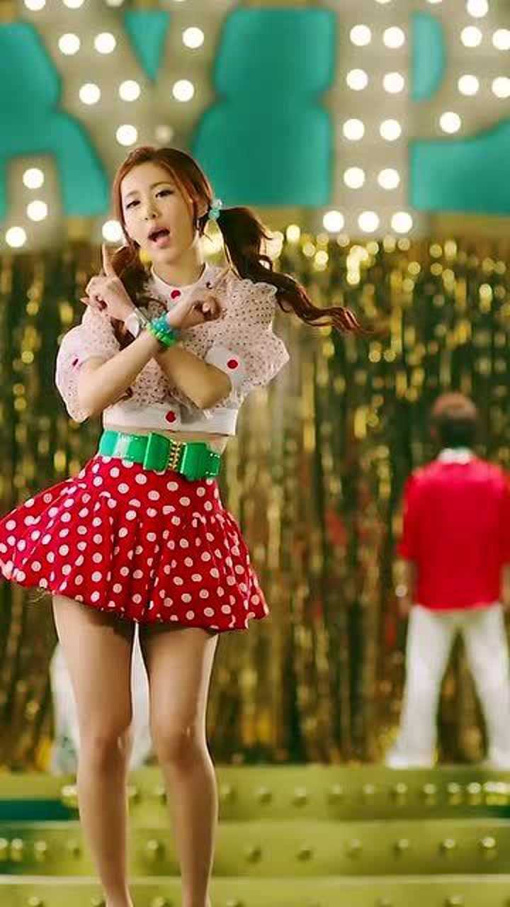 李居丽,tara,你们爱了吗