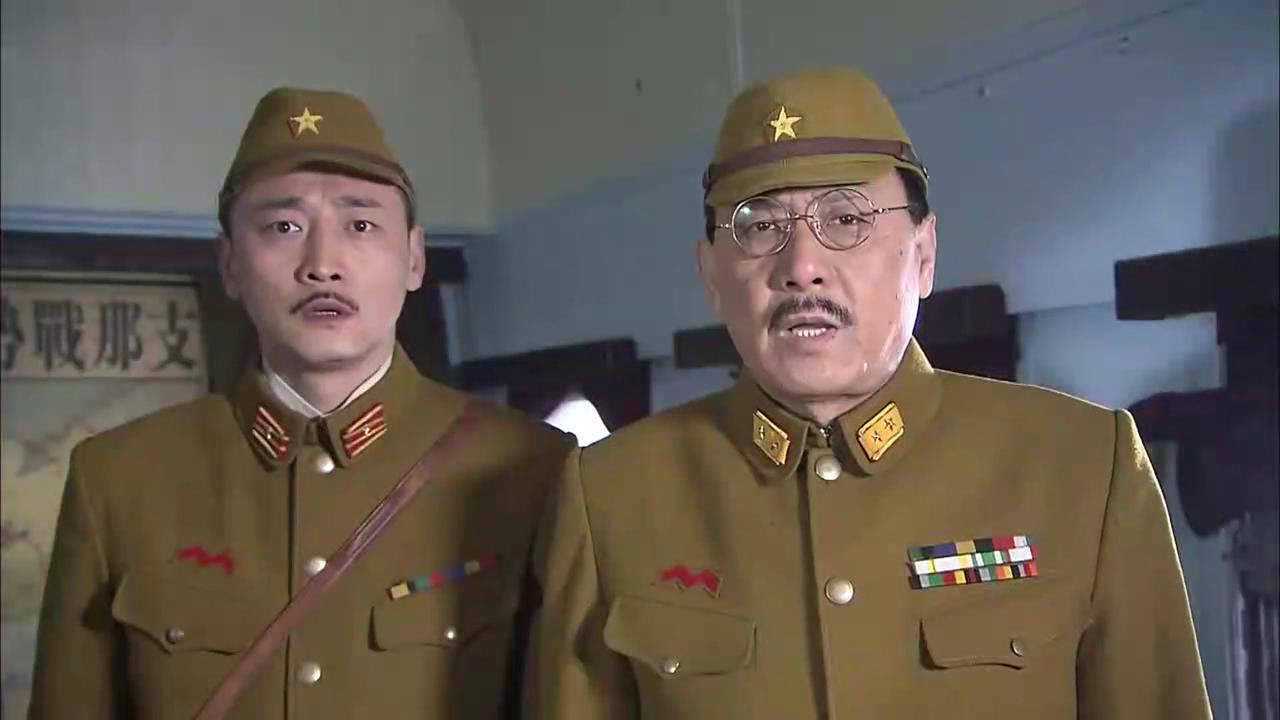 飞虎队鬼子将军被飞虎队围了顶不住压力终于向飞虎队投降了
