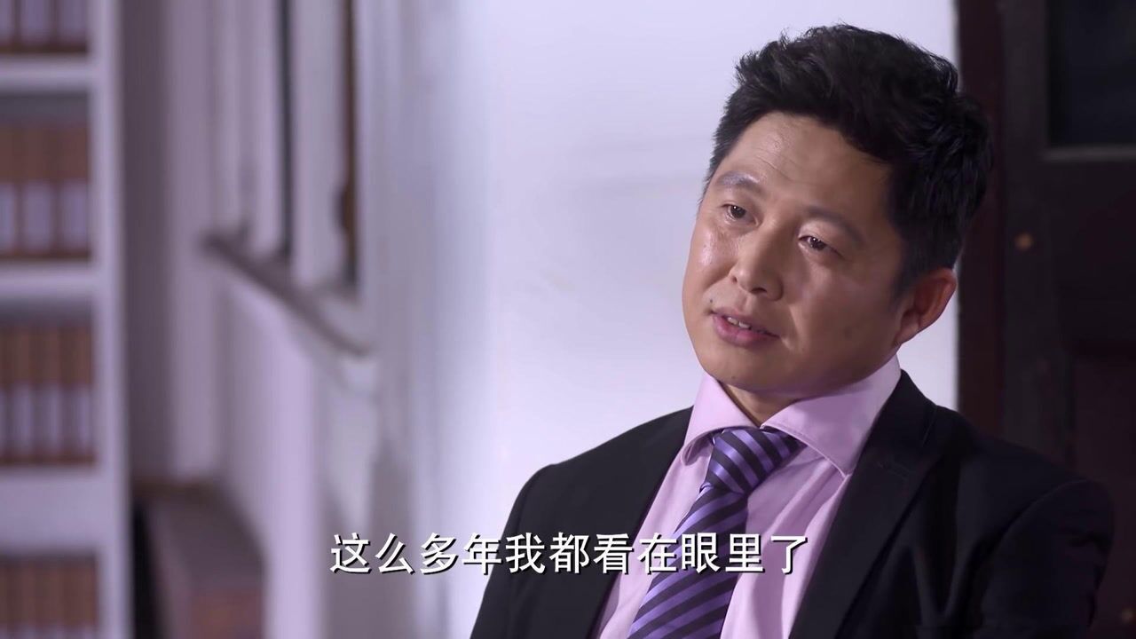 何以笙箫默杂志社采访向恒却不光顾老袁原来人家都是看脸呢