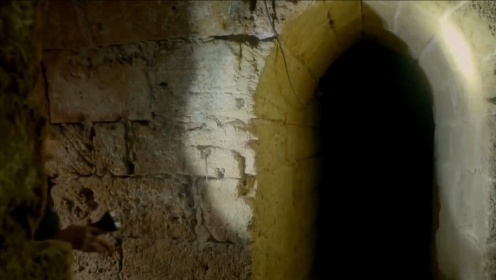 教堂下方的隐秘洞穴到底是什么！是800年前圣殿骑士团的聚集地吗？