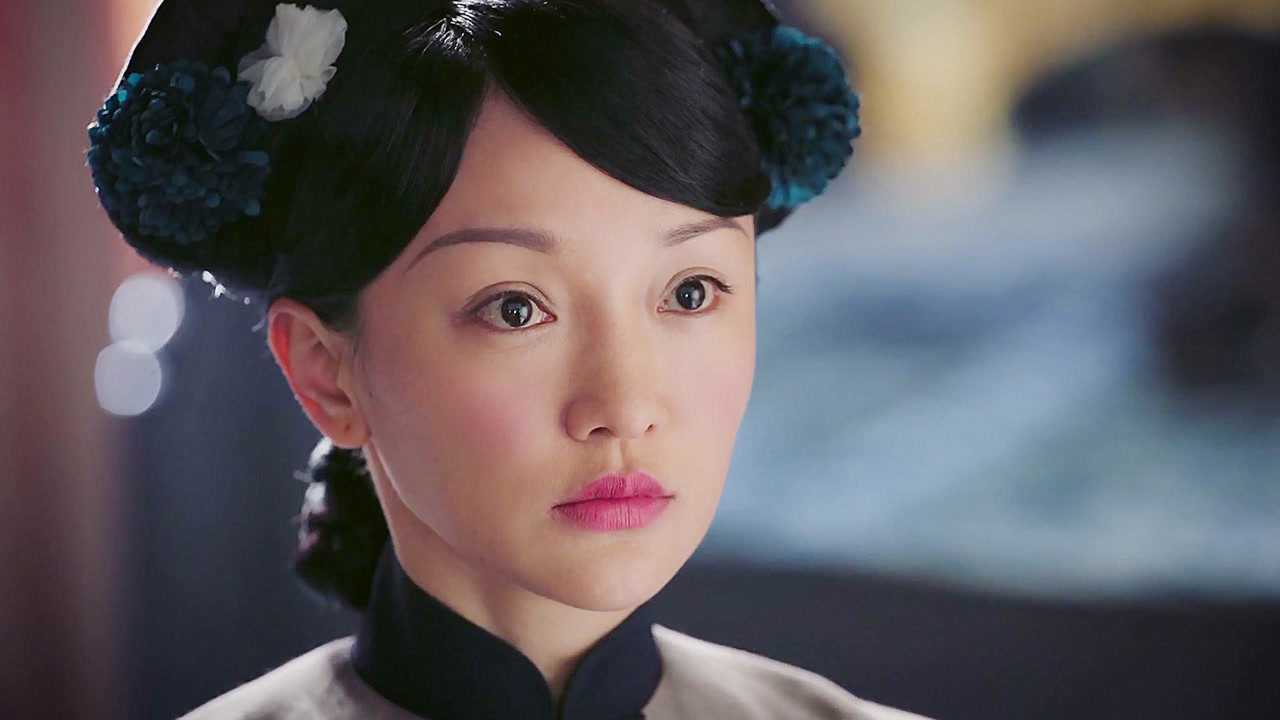 如懿传:青樱如愿嫁给弘历,6年后却含泪拜别,只因太后不容乌拉那拉氏!