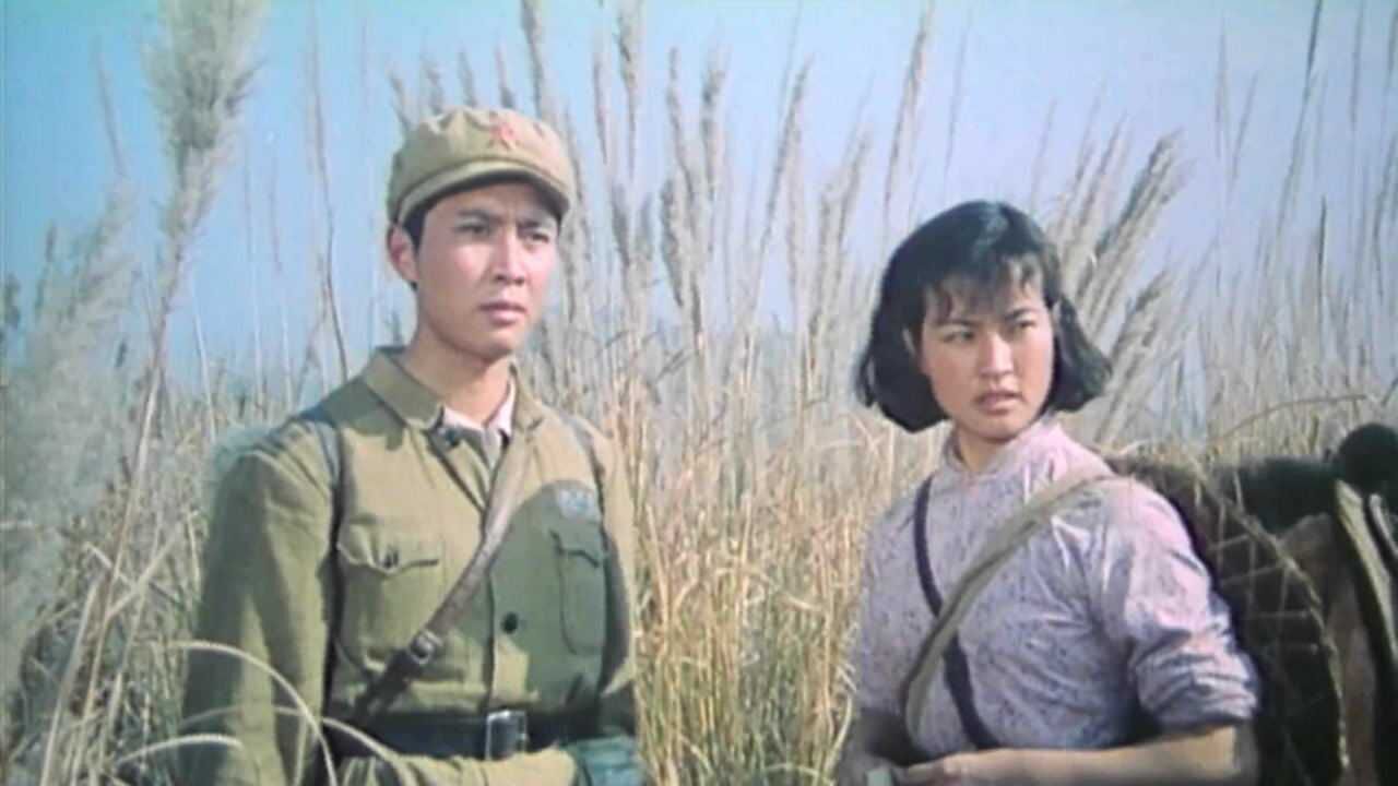 唐国强和刘晓庆主演的79年电影小花曾经感动过几代人