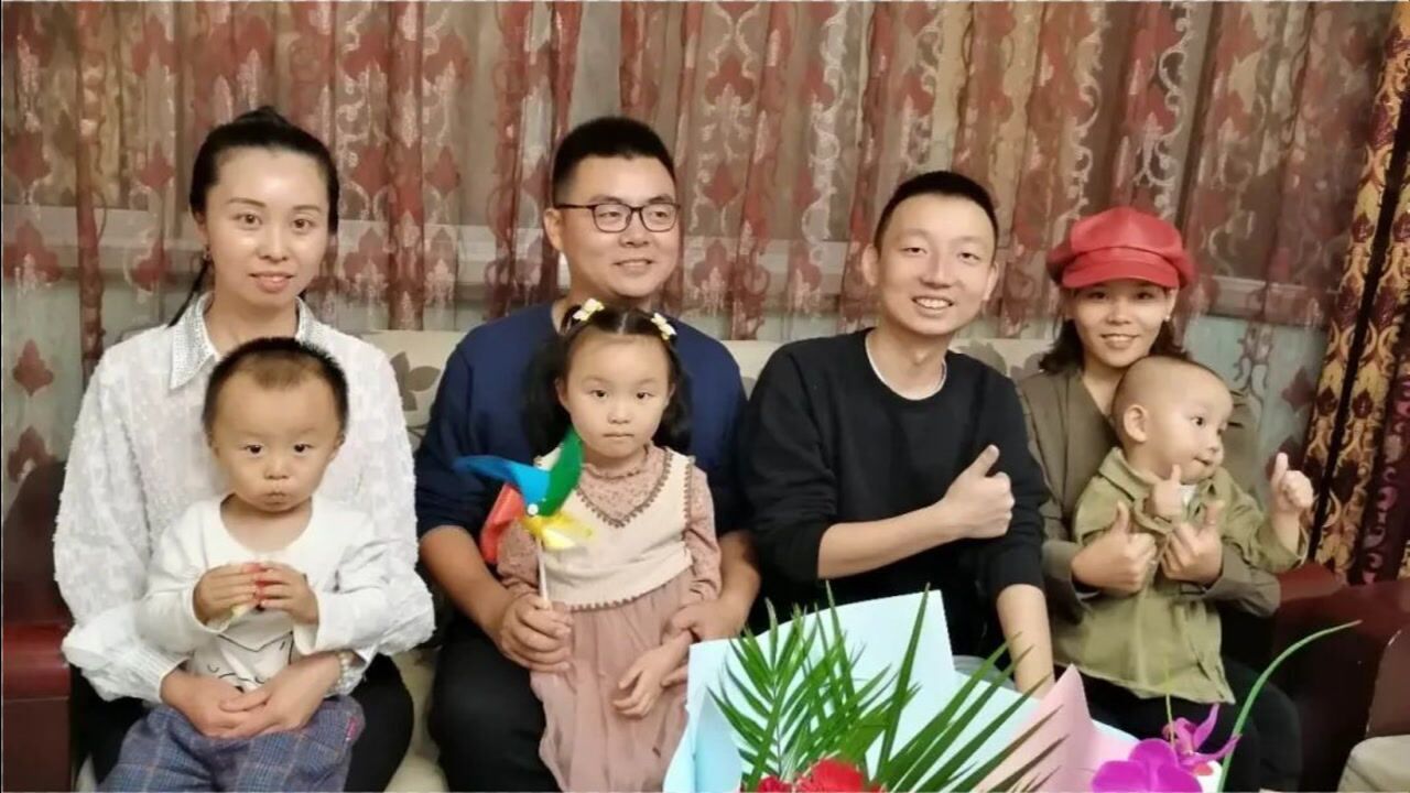 郭威力挺生母许敏表示错换人生事件疑点重重希望早日查出真相