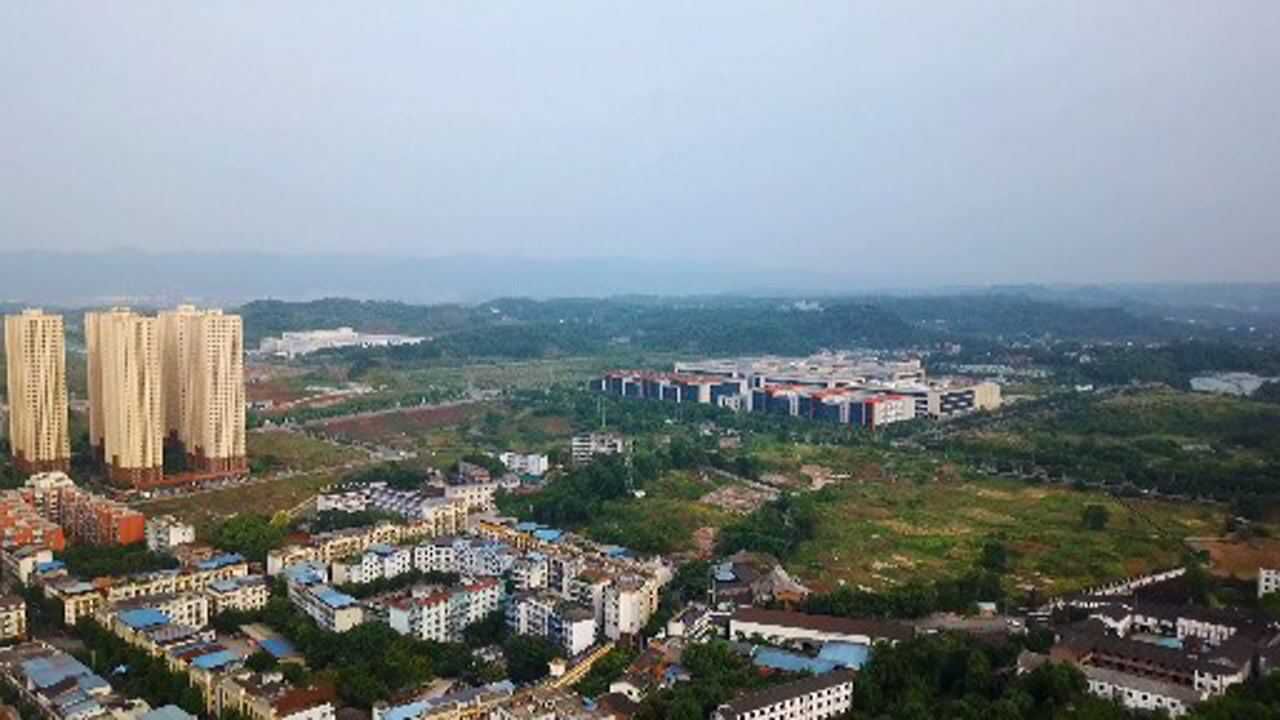 航拍重庆金凤镇规划建设成科学城发展核心连科学城高铁站也在这