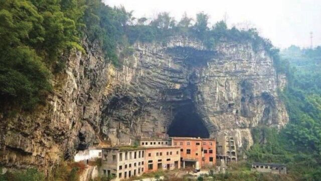 重庆大山里有一座神秘工厂,建在巨型洞穴里,曾经造过飞机和大炮