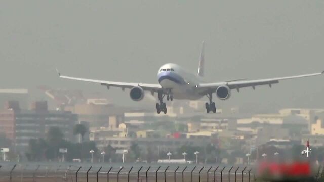 飞行训练,空客A330和波音747降落触地重飞!