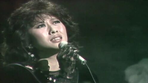 叶倩文《零时十分》，1984年十大劲歌金曲现场