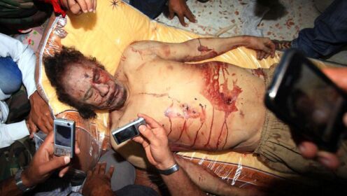 一生谨慎的卡扎菲,最终却死在下水道里,连他自己都没想到