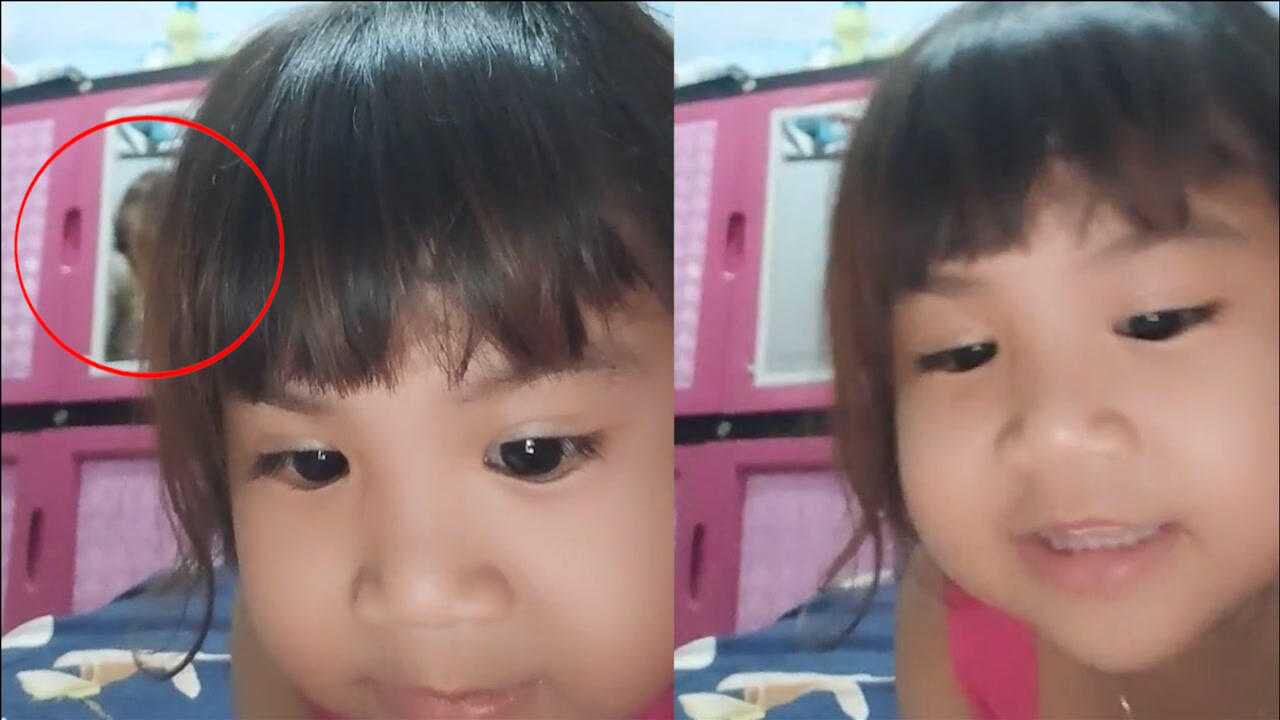 小女孩趁妈妈上厕所偷拿手机自拍，镜中反射一张脸让人毛骨悚然_高清