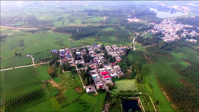 山东滕州:航拍龙阳镇新宁村,美丽乡村好风光