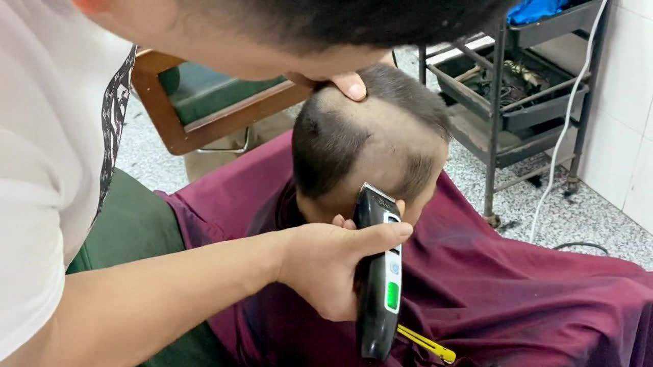 小孩子剪发教程,买个推剪花二三分钟时间,帮自家小朋友剪个头发!
