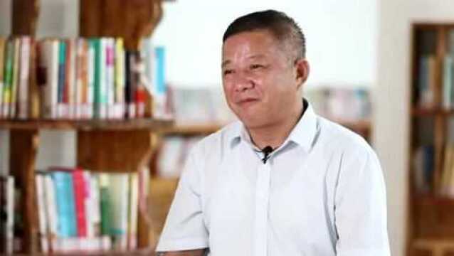 椰视频 | 保亭中学校长周小华:把书搬出图书馆 望学生回家后也有书可读