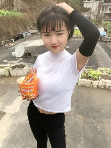 精神小妹的身材