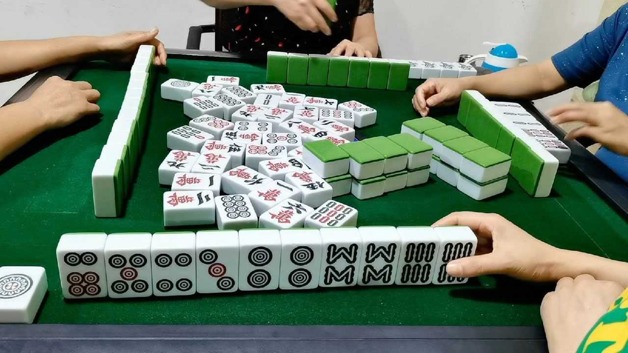 广告弹幕设置恢复默认设置四川麻将,倒霉的佳佳叫都下不了2021年9月24