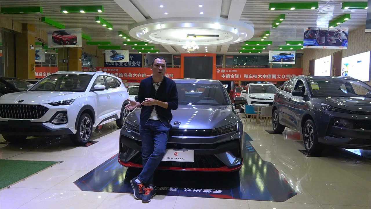 车评人郑刚