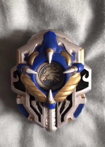 奥迪双钻 铠甲勇士 精装版风鹰召唤器#铠甲勇士#奥迪双钻#变身器#童年