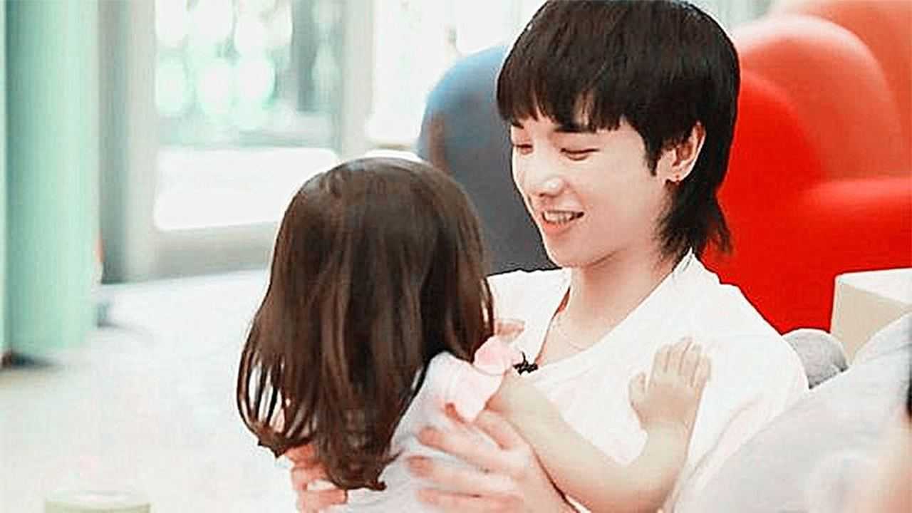 华晨宇太想念女儿去她家探望女儿,注意张碧晨的举动,太真实了_高清1080P在线观看平台_腾讯视频