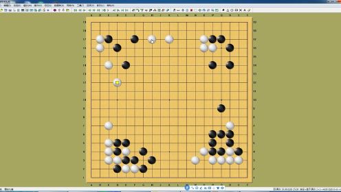 围棋：腾讯围棋5段对局，业余错误反复出现。