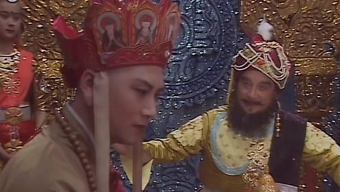 86版西游记，回味经典 天竺国公主骑象择亲，一箭射中唐僧之帽，要求国王为她和唐僧举行婚礼。
