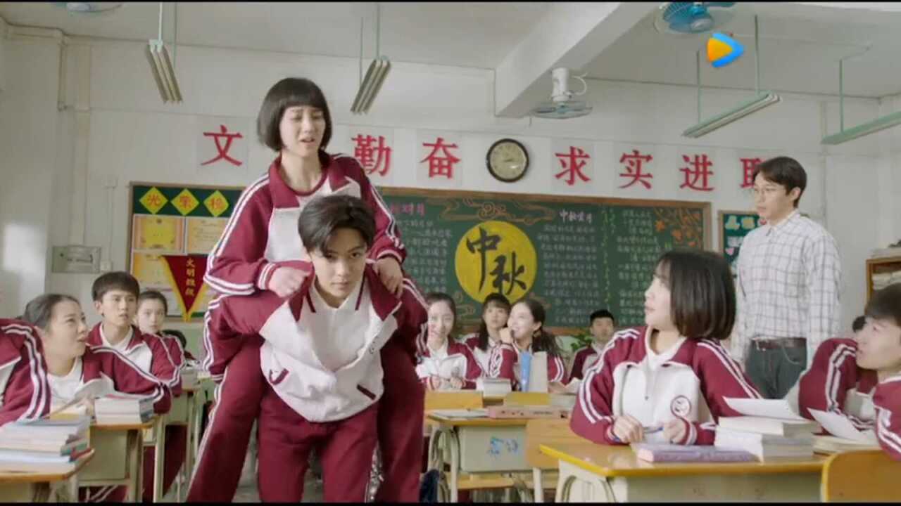 丧彪背起杨大奔就走_腾讯视频