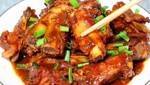 红烧排骨这样做才好吃,告诉你诀窍,排骨酥烂好吃不油腻,真实用