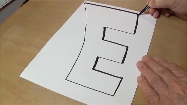 趣味3D字母画E立体视觉震撼