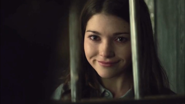 女孩们被骗进寄宿学校,16年后才得知真相,悬疑电影《芳龄十六》