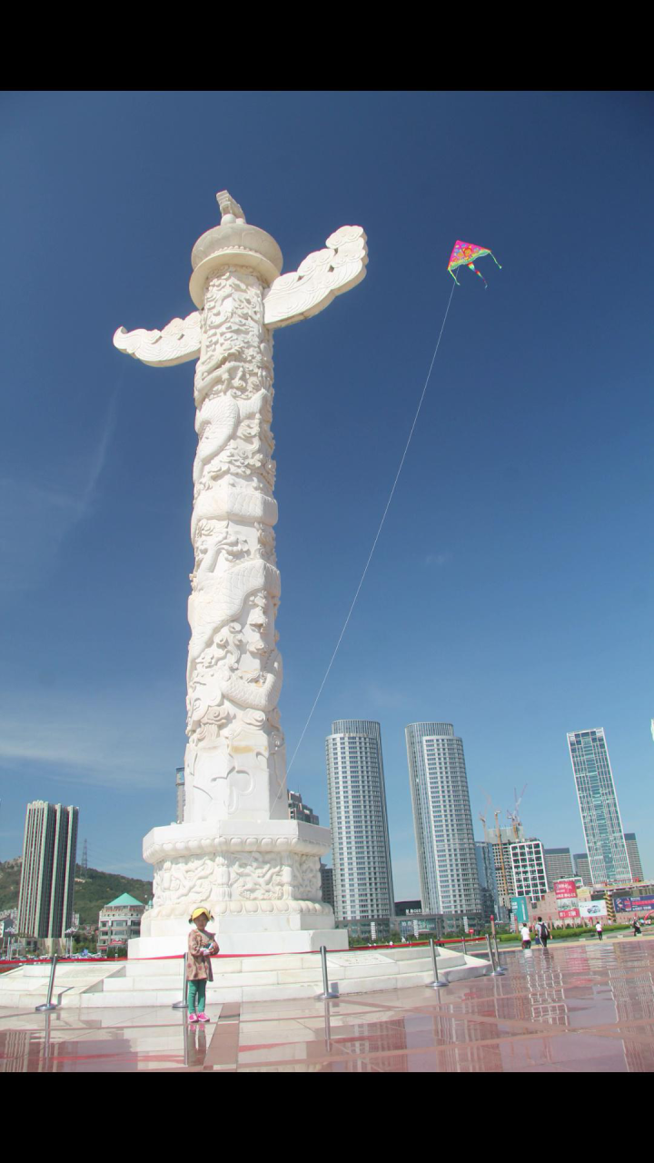 华表屹立时的星海广场