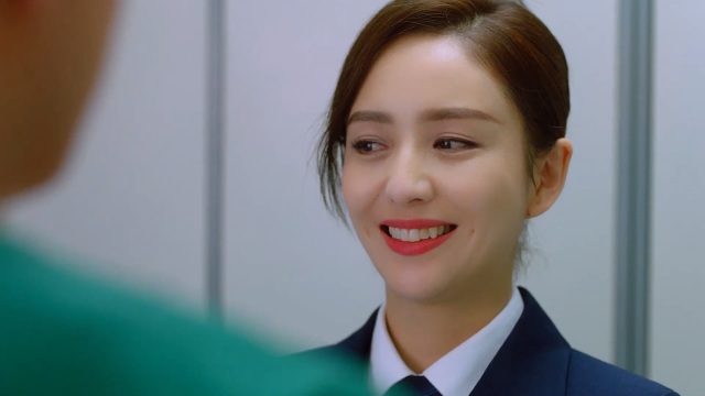 佟丽娅真漂亮,和佟大为真般配,一部非常好看感人的电视剧