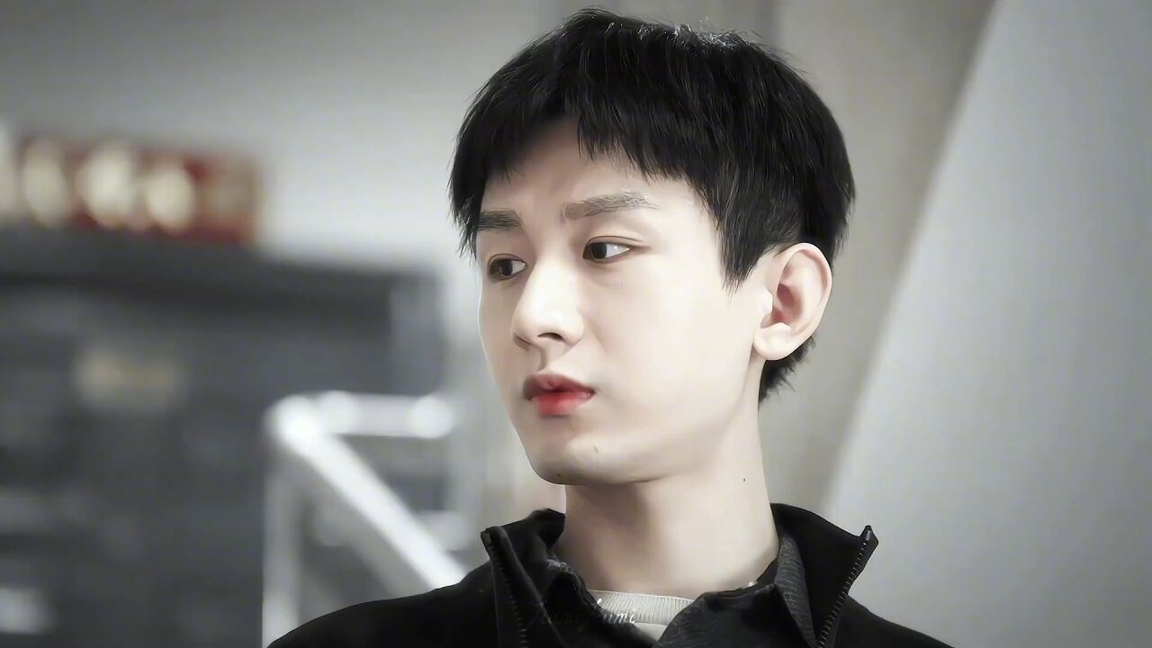 “凭什么这么怼我呀。”口齿伶俐的周亦安#成毅_高清1080P在线观看平台_腾讯视频