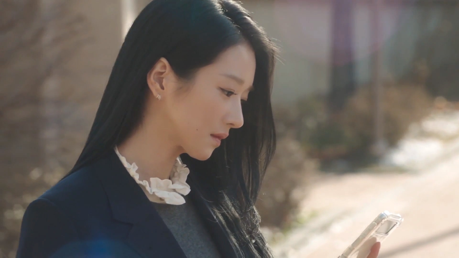 王奕心伤感情歌《我的唇吻不到我爱的人》,深情优美回味无穷!