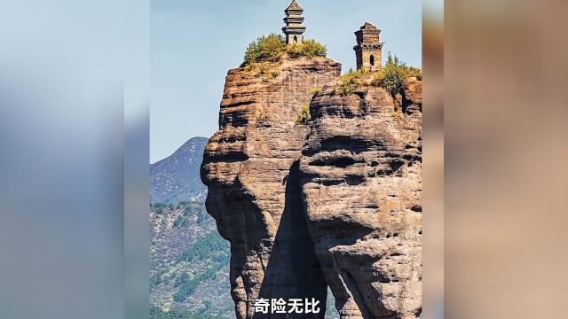 巨石顶上立宝塔,修建之谜无人知,这就是位于河北省承德的“双塔山”.