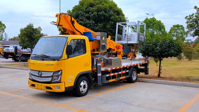 国六福田欧马可蓝牌24米直臂式高空作业车