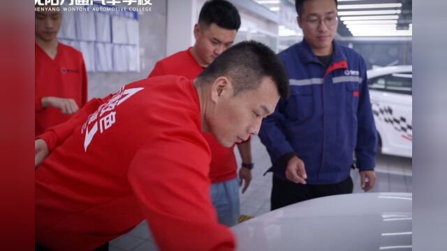 沈阳万通汽车:汽车美容基本功镀晶镀膜上手练习