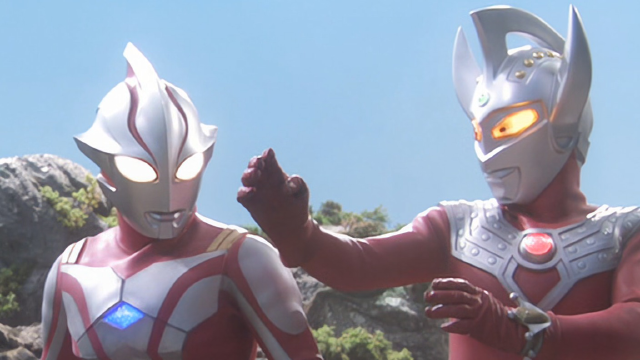 泰罗为了保护梦比优斯甘愿牺牲自己,梦比优斯获得全新形态