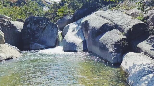 慈善家郭战解拍摄于河南省洛宁县赵村镇七里河风景!