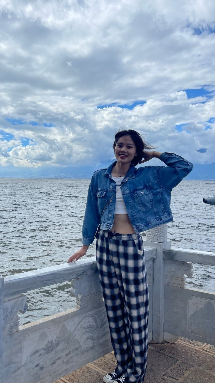 龚翔宇!小宇在社交媒体为宁艺卓打call