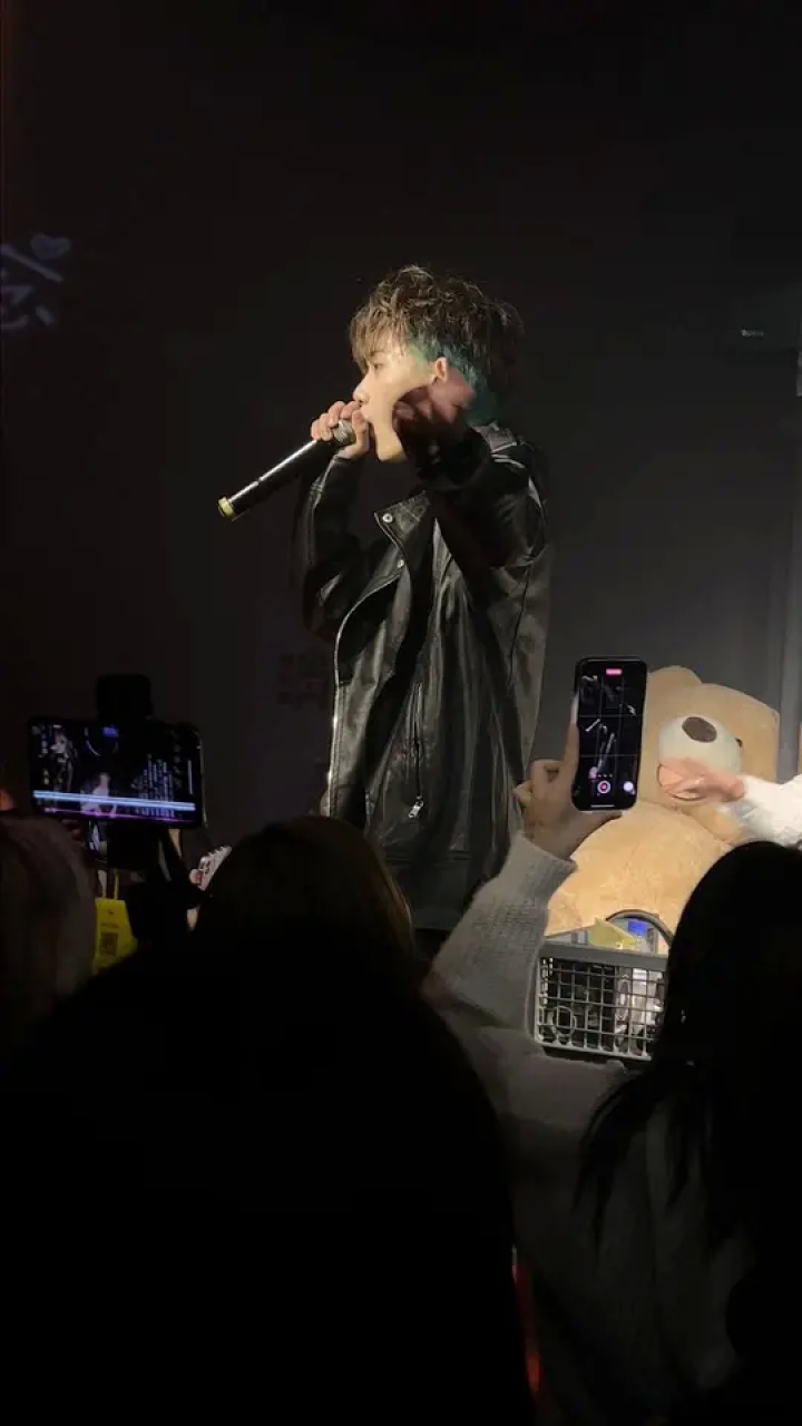 優樂唱跳俱乐部 #老男孩儿seven 越来越帅气了