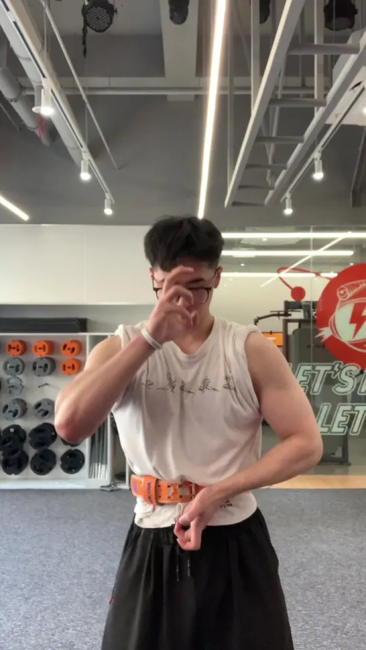 爱如火在燃烧碰撞#宽肩窄腰 #常熟阿诺