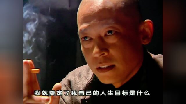 一个神奇的演员 演谁像谁,有时候像吸血鬼里古老的贵族 黑冰