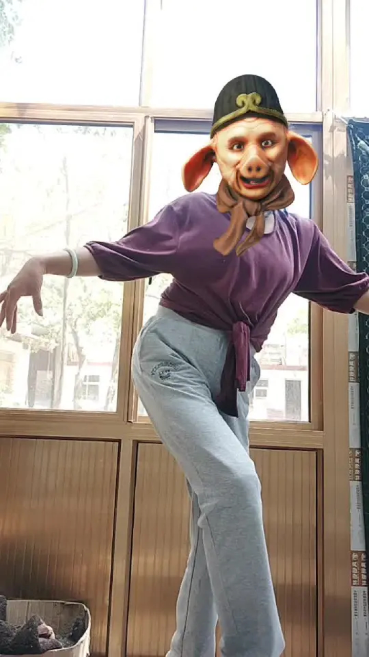 猪八戒搞笑视频 #逗你一笑烦恼忘掉 #搞笑舞蹈