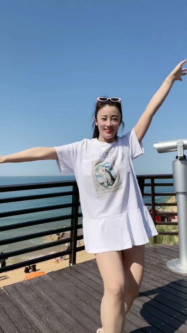 稳王 果果 #果果单人吉特巴 #果果不不 #怎么开心怎么玩 威海你好!