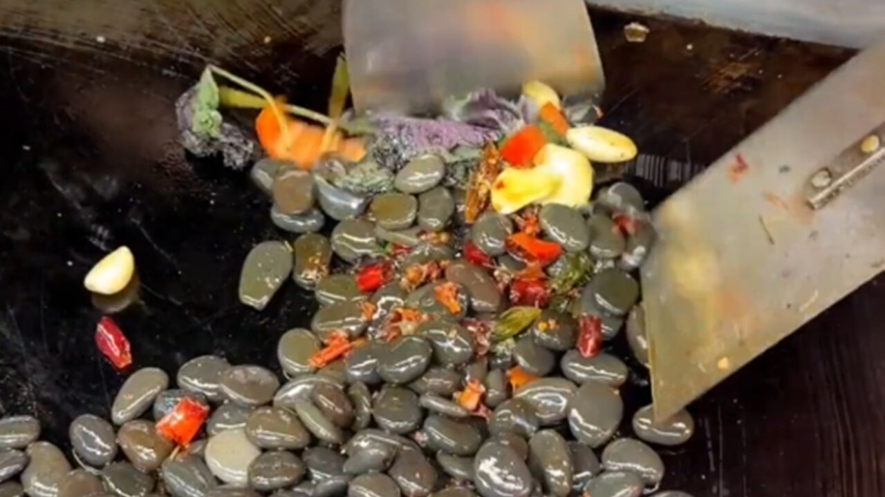 美食界的硬菜！长沙夜市现爆炒鹅卵石：16元一份，嗦完就丢_高清1080P在线观看平台_腾讯视频