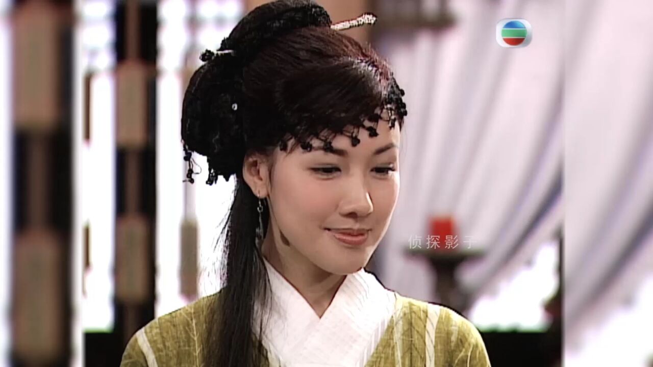 一身绿衣的女飞贼,打戏又美又飒,怪不得男二为她血洗武林【李诗韵】