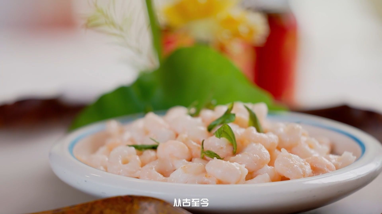 起猛了,竟然吃上秋天第一口船鲜:初秋西湖品船菜,馋哭隔壁船友!