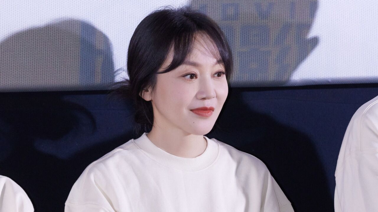 闫妮说忘记自己结过婚,嫁妆也早已记不住,微醺发言引全场爆笑