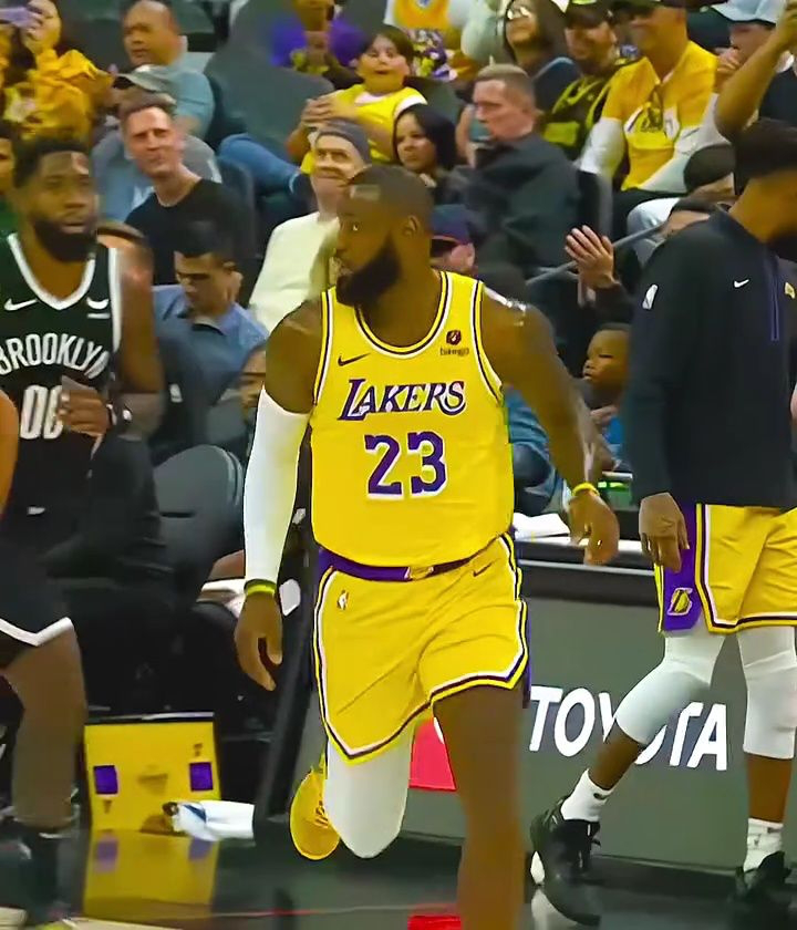 詹姆斯后仰跳投 #詹姆斯