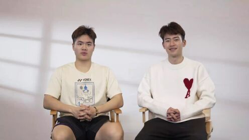 看王昶梁伟铿如何从球场萌新到