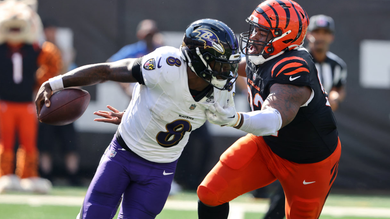 【NFL战术分析室】拉马尔-杰克逊是如何拆解猛虎防守的?_腾讯新闻
